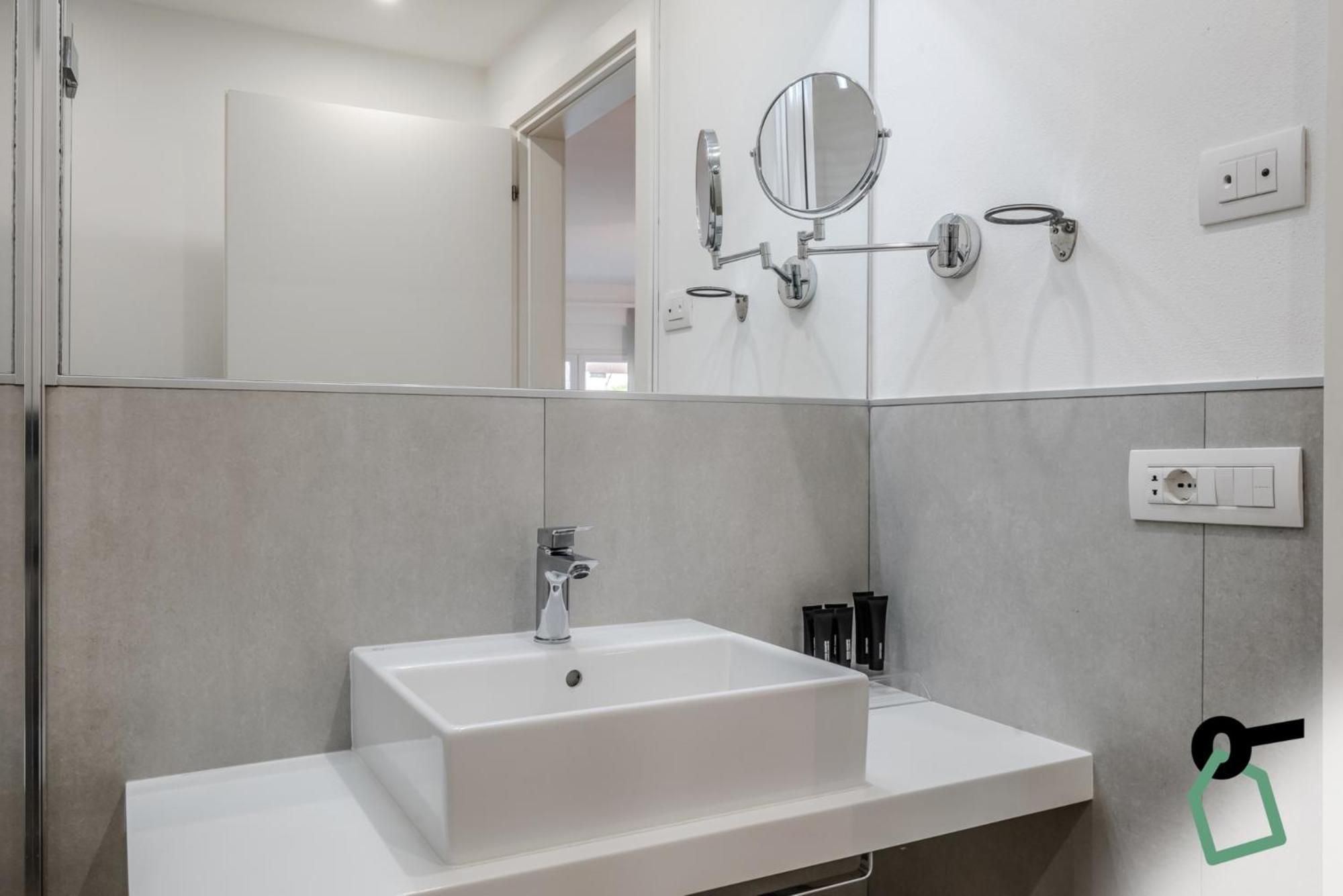 Hotiday Room Collection - Tirrenia Exterior foto